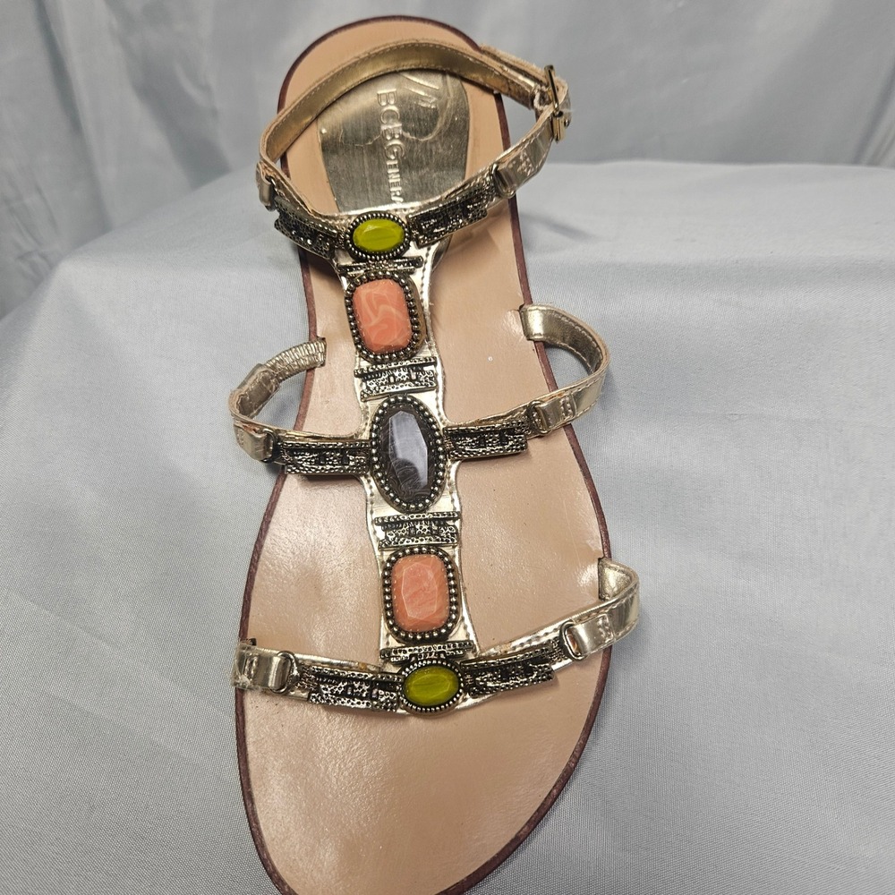 BCBGeneration Womens Gold T-Strap Embellished Flat Sandals Size 6.5 BG-GIBBONS
